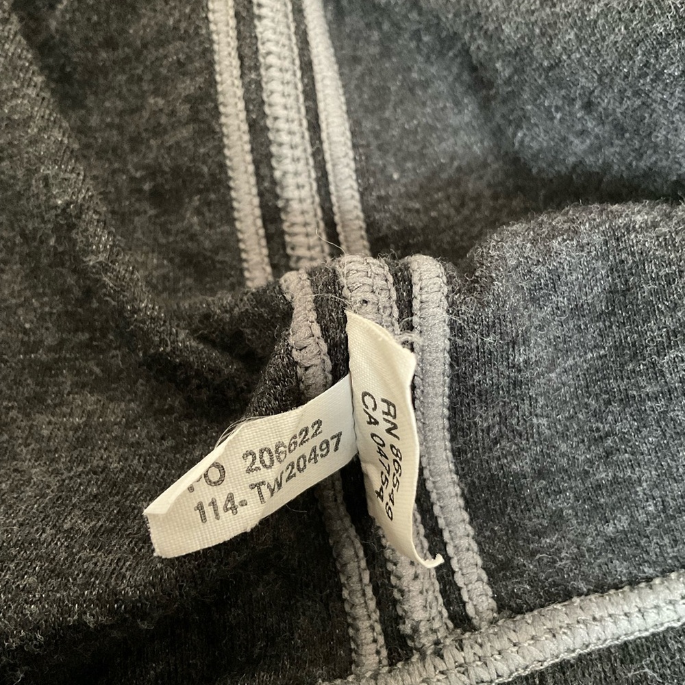 Tommy Bahama Men’s Reversible 1/2 Zip - Picture 7 of 7
